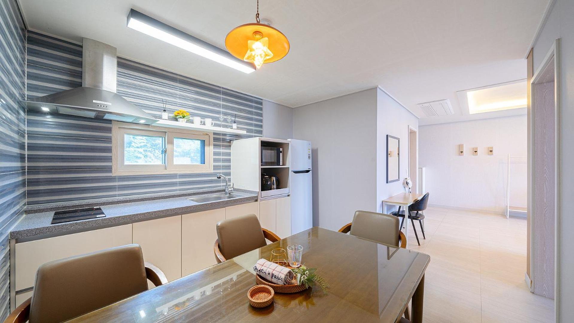 Yeosu View Foret Pension ภายนอก รูปภาพ